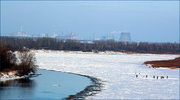 Зимний лов рыбы на реке Припять