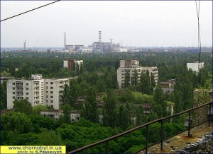 Вид на Чернобыльскую АЭС с крыш