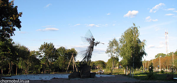 трубящий ангел