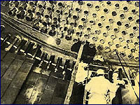 Mounting elements in the reactor